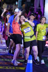 BIB: 4028, 660
                            <button type="button" onclick="openModal(26233553)" class="btn btn-primary btn-sm float-right btn-popup" data-toggle="modal" data-target=".modal-high-quality">
                        <i class="fas fa-shopping-cart"></i> Add to Cart
                    </button>
                                            <button type="button" onclick="isThisMe(26233553, true)" class="btn btn-success btn-sm float-right btn-popup btn-isme hidden" data-toggle="tooltip" data-placement="bottom" title="นี่คือรูปของคุณใช่ไหม คลิกที่นี่เพื่อเอาเข้าอัลบั้ม">
                        <i class="fas fa-plus"></i> Add to album
                    </button>
                    <button type="button" onclick="isThisMe(26233553, false)" class="btn btn-warning btn-sm float-right btn-popup btn-isnotme hidden">
                        <i class="fas fa-ban"></i> Remove from album
                    </button>